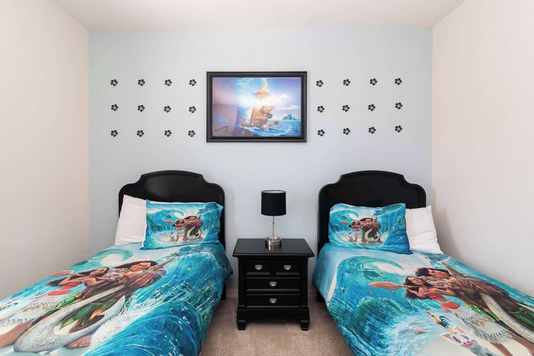 Bedroom, Moana's Hut Miles From World's Best Theme Parks!, Osceola