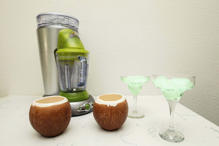 Food & Drinks, Coconut Cabana: Access 4 Most!, Osceola