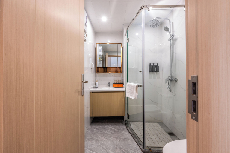 Bathroom 4, Wealth Mansion Suite River View by Soben, Ruessei Kaev