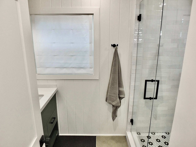 Bathroom 3, Beachfront Estate - LB Peninsula, Los Angeles