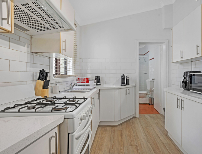 Others 5, Kozyguru | Surry Hills | Classic Terraced House, Sydney