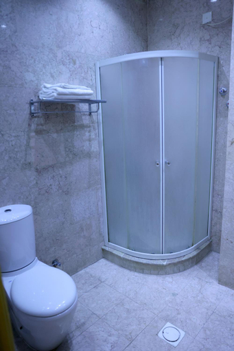 Bathroom 4, Bayan International Hotel, Seeb
