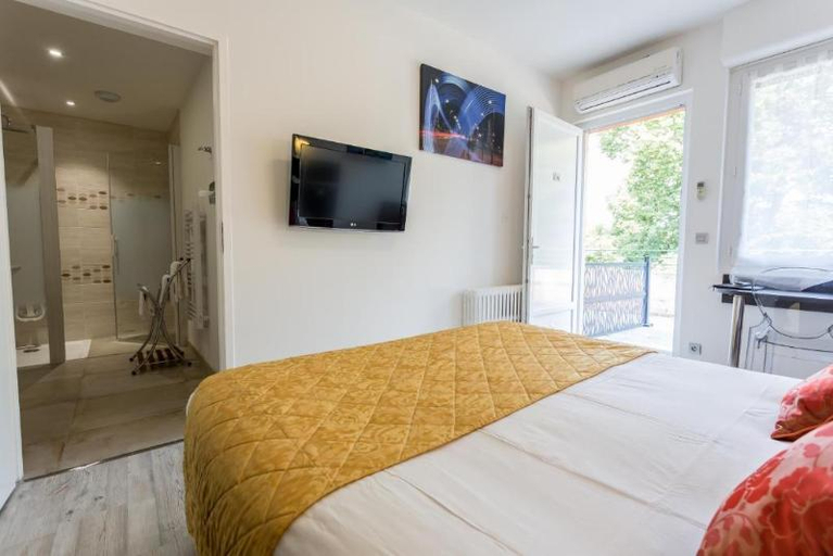 Bedroom 2, Hotel le Centre, Lot