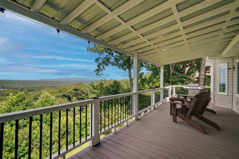 Others 4, Sunset View 3 BDR Close to Downtown!, Gilmer