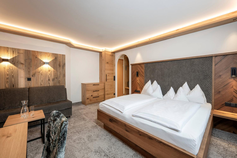 Bedroom 4, Hotel Wagrainerhof, Sankt Johann im Pongau