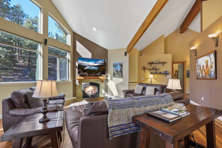 Others 4, Heavenly Mountain Chalet - Skiing, Pets, Hot tub, Douglas
