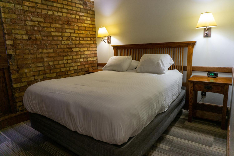 Bedroom 3, The Branch House & Suites By Gold Dust, Lawrence