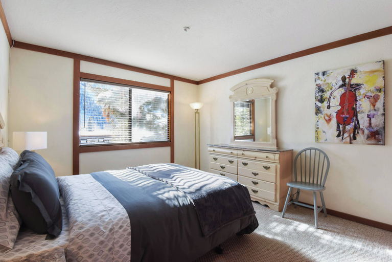 Bedroom 2, Valley View Bliss Nearby Bike Trails & Beach, Placer