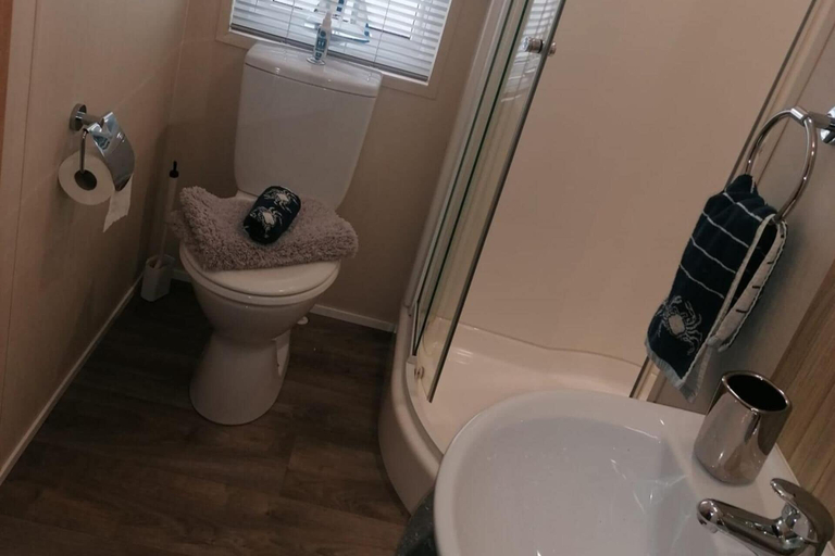 Bathroom 4, Seaside Lodge Retreat in Eyemouth, Scottish Borders