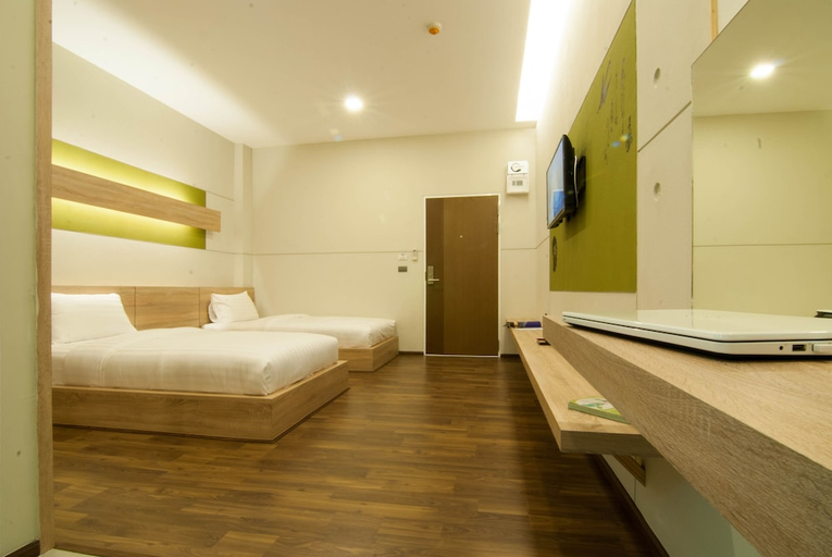 Bedroom 4, Zenith Residence Hotel, Muang Nakhon Ratchasima