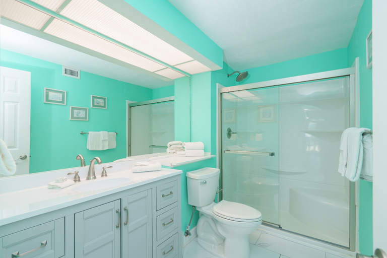 Bathroom 4, Sea Forever Cozy Oceanfront Condo, Bay