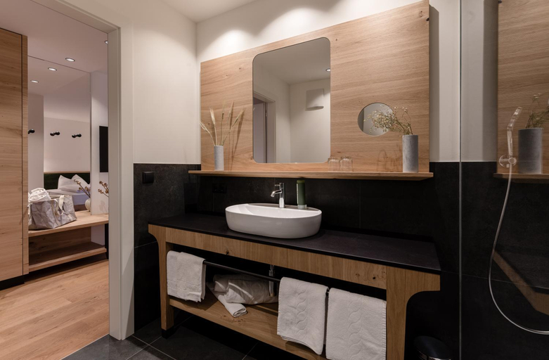 Bathroom 5, Hotel Muhlenerhof, Bolzano