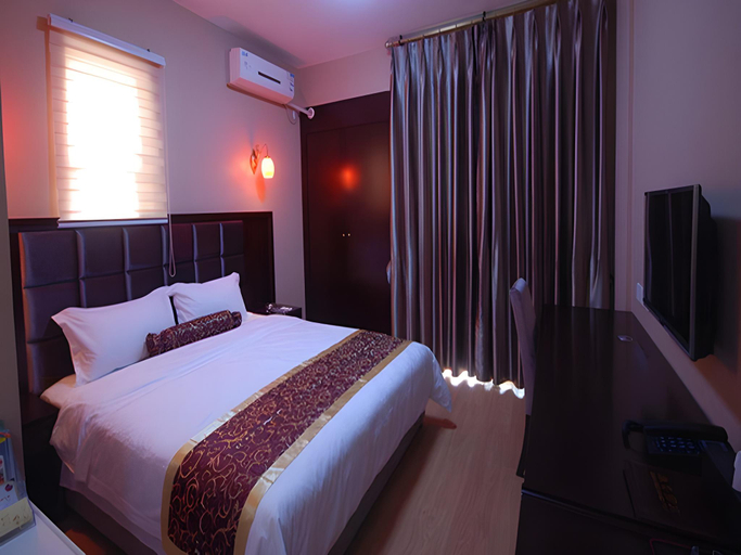 Bedroom 5, Xindu Binfen Hotel, Chengdu