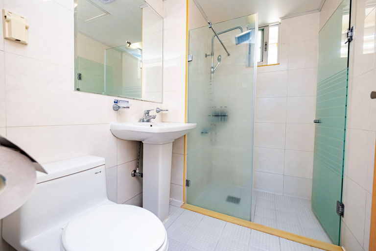 Bathroom 3, Dyne Resort, Jeju