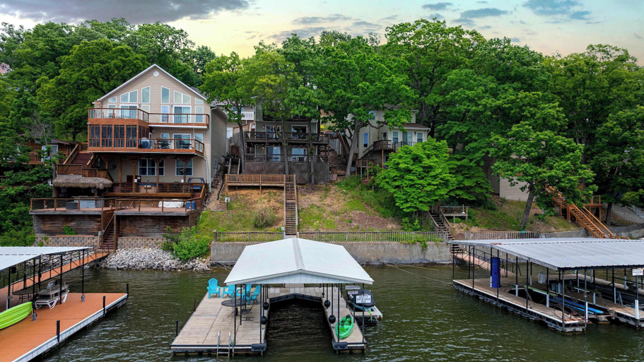 Others 4, Dockside Dream w/ Kayak & Dock, Morgan
