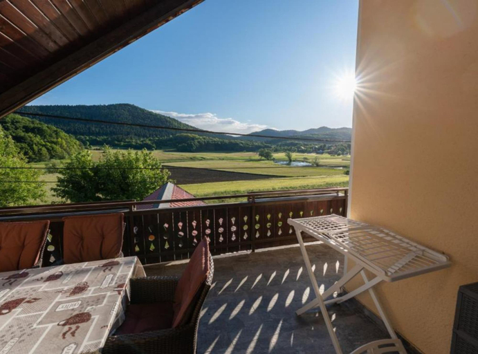Balcony, Villa Narnia, Otočac