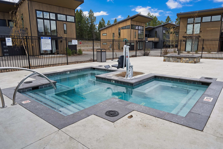 Sport & Beauty, Whitefish All Seasons Getaway, Flathead