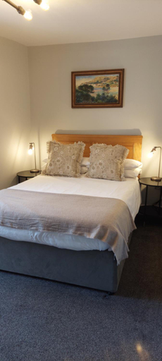 Bedroom 2, The Black Horse Inn, North Yorkshire