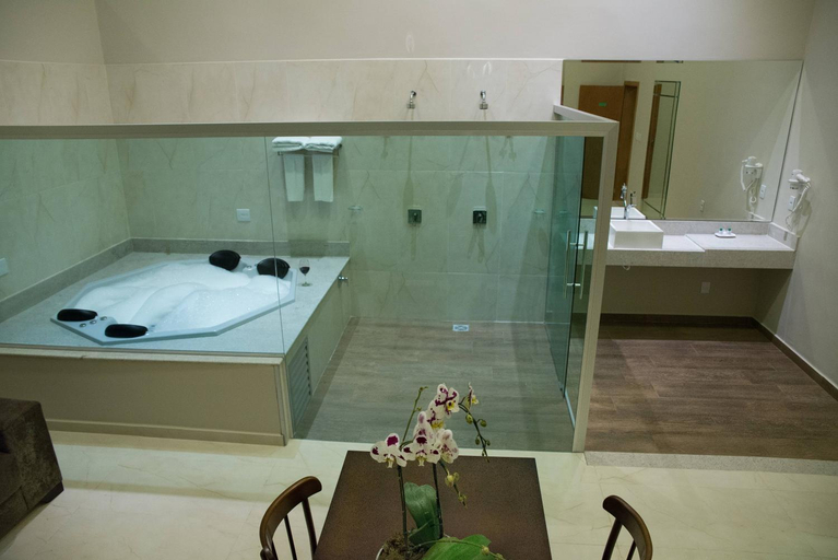 Bathroom 5, Hotel Vila Verde, Penápolis