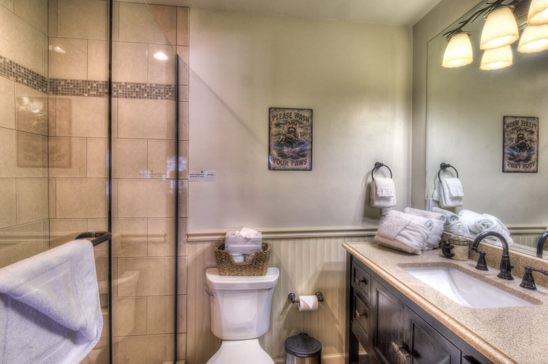 Bathroom 5, Granlibakken Retreat Near Tahoe Beach!, Placer