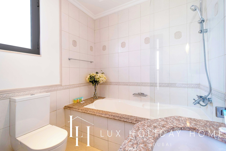 Bathroom 4, LUX The Ultimate Island Palm Villa, Dubai