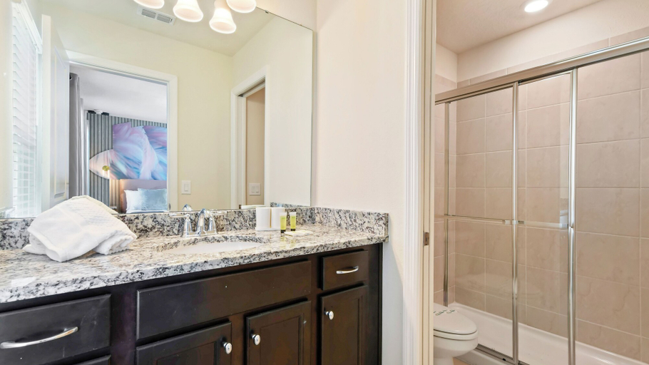 Bathroom 3, 3613LL Windsor Island, Polk