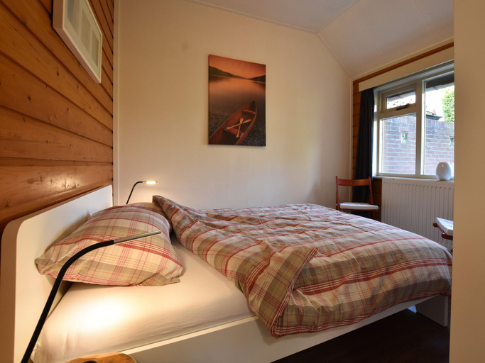 Bedroom 3, Cottage in Veluwe near Forest Park, Barneveld