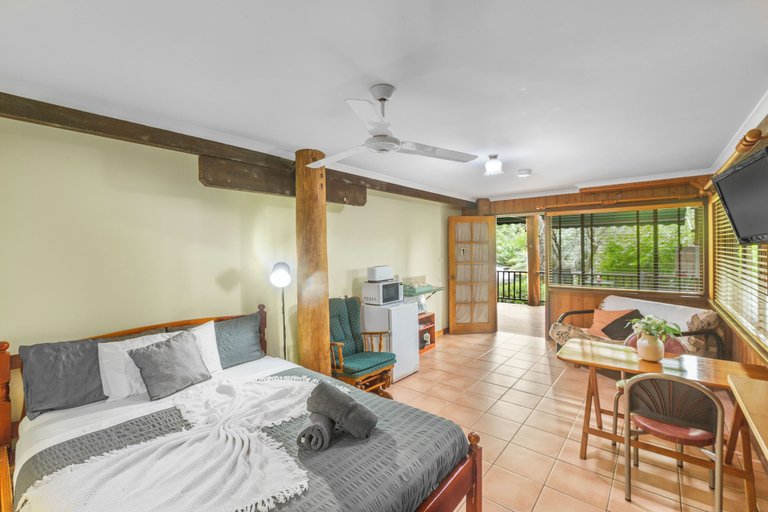 Bedroom 4, Atherton Blue Gum, Atherton