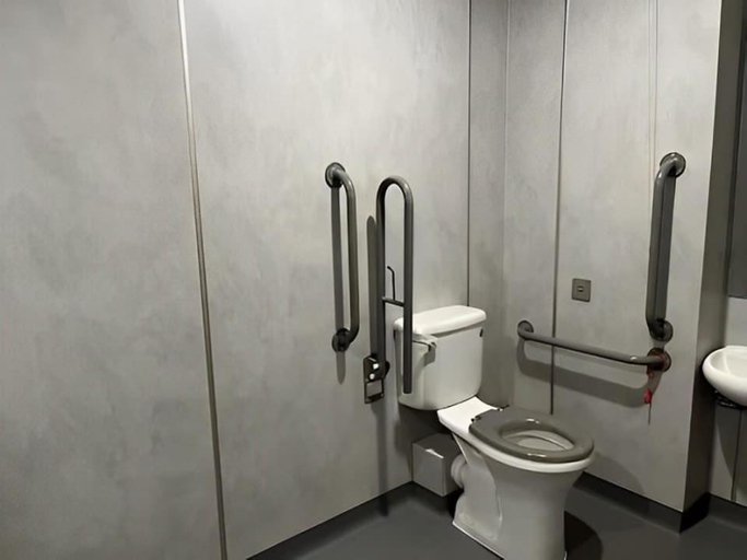 Bathroom 2, For Students Only - Little Patrick Street in Belfast, Belfast