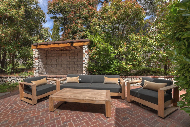 Others 5, Matterhorn Peak Lodge – Upscale Mountain Escape, San Bernardino