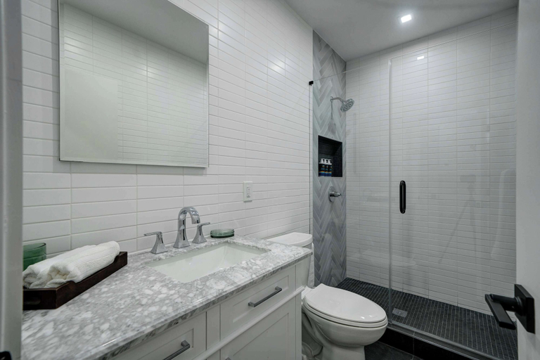 Bathroom 4, Mountain Views in Private Lake and Golf Community!, Pickens