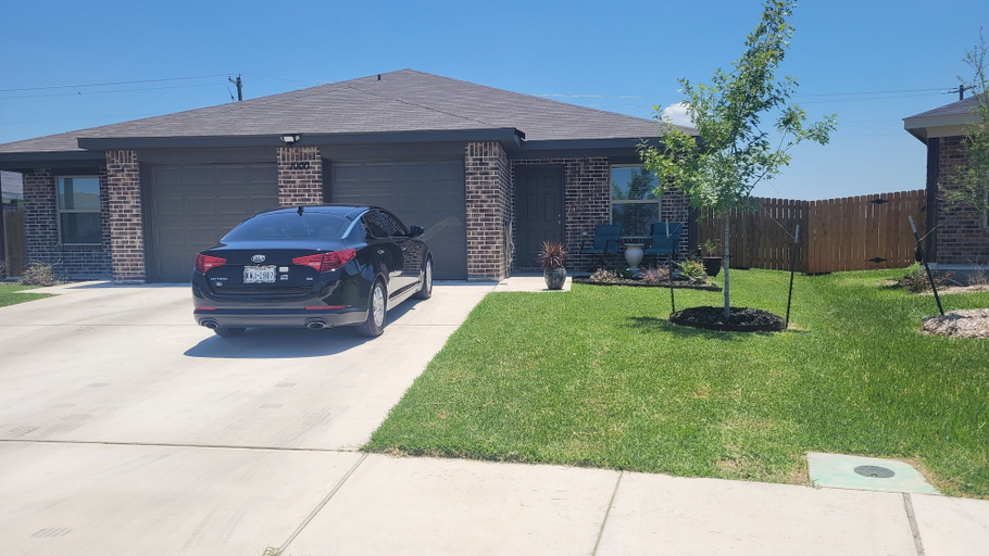 Public Area, Duplex Killeen, Bell