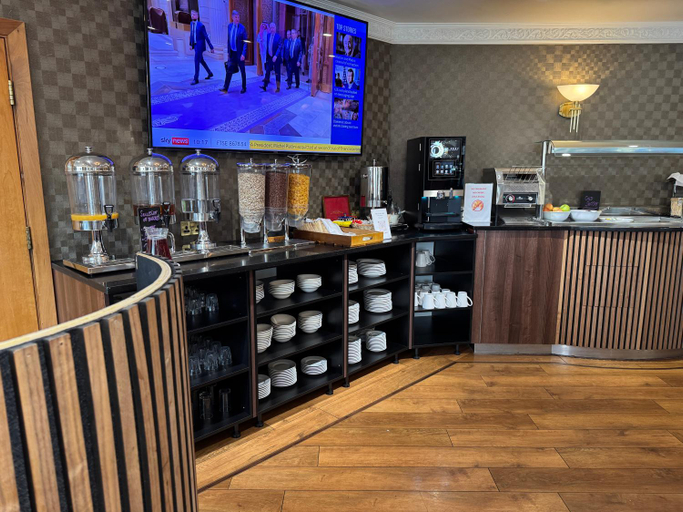 Food & Drinks 5, Savera Hotel South Ruislip, London