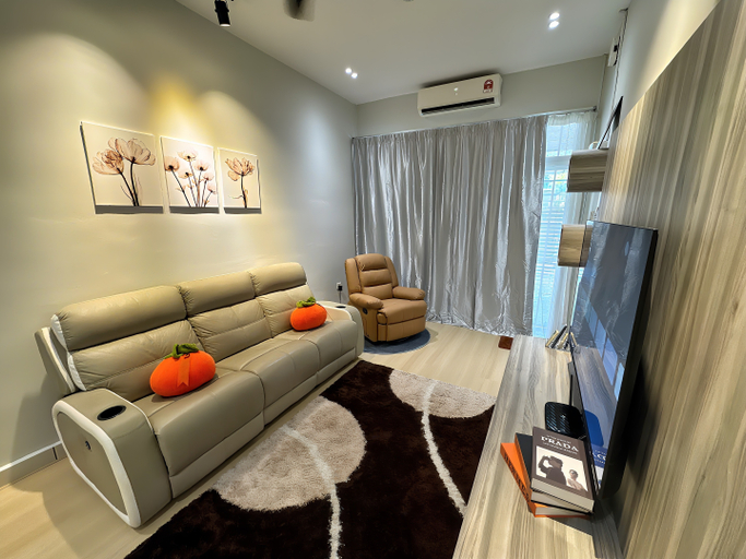 Others 3, Austin Landed Honey Nest 10pax, Johor Bahru