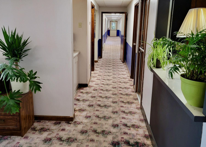 Public Area 2, South Side Inn - Burlington, Chittenden