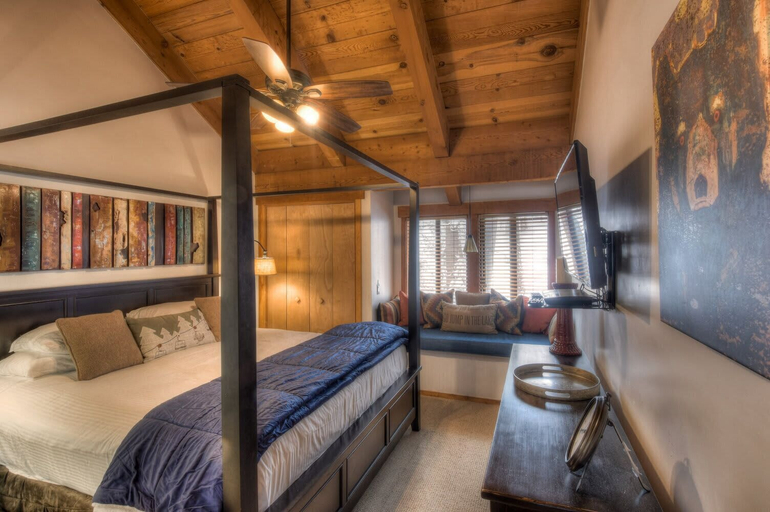 Bedroom 4, Granlibakken Retreat Near Tahoe Beach!, Placer