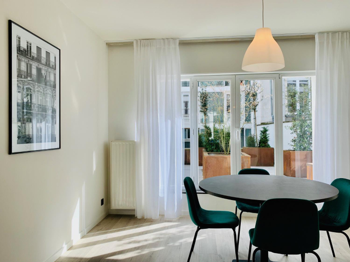 Others 4, Belfort Shortstay, Oost-Vlaanderen