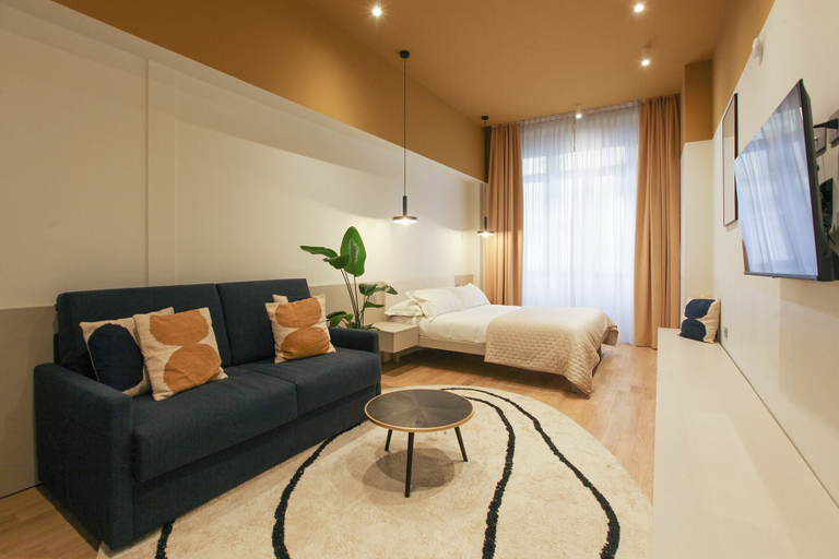 Others 5, CVM 19, Milano