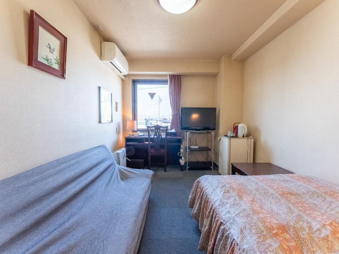 Bedroom 3, Omagari Empire Hotel, Daisen