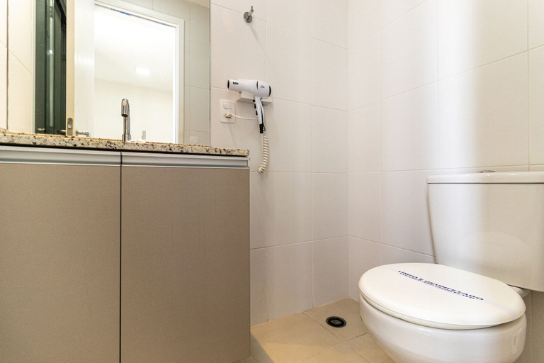 Bathroom 4, Kazanoah - Jacques Pilon, São Paulo