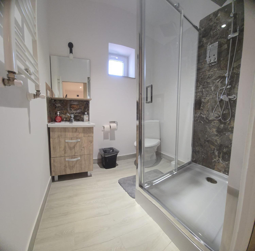 Bathroom 3, Wow Cazare, Campineanca