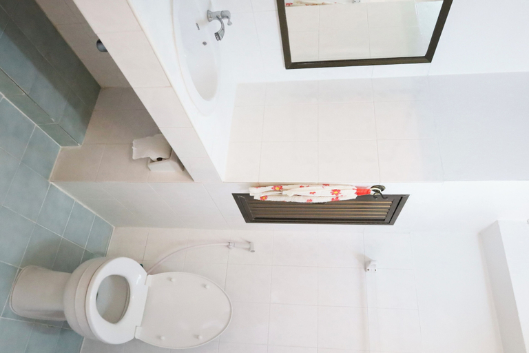 Bathroom 4, Phawana Sweet Hotel, Huai Kwang