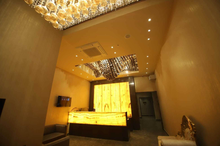 Bedroom 3, MVR Grand Hotel, Kanpur Nagar