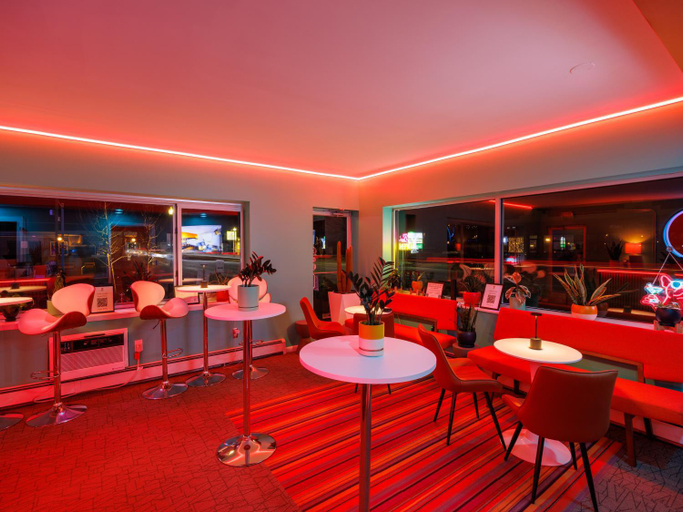 Public Area 2, Hotel Royal Oak, Oakland