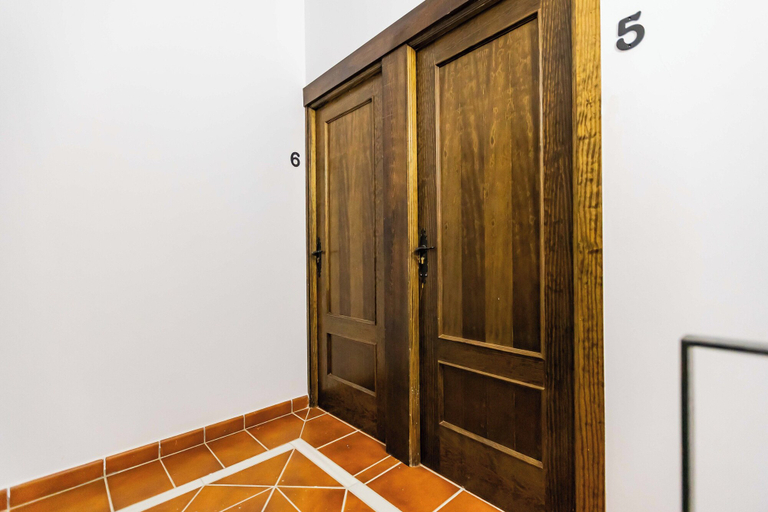 Others 4, HN Romero 58, Huelva