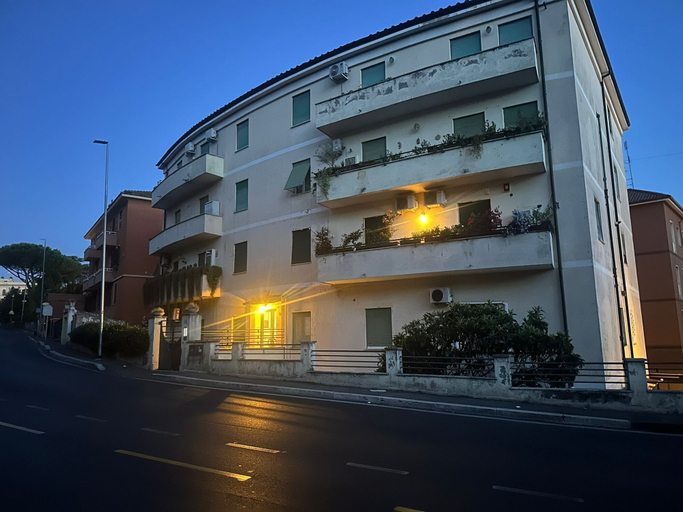 Primary image