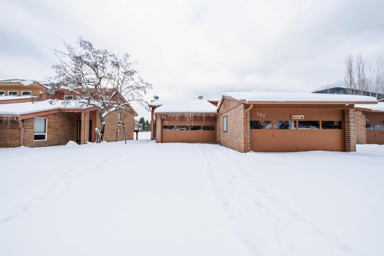 Exterior & Views 2, Glacier Vista Golf Getaway, Flathead