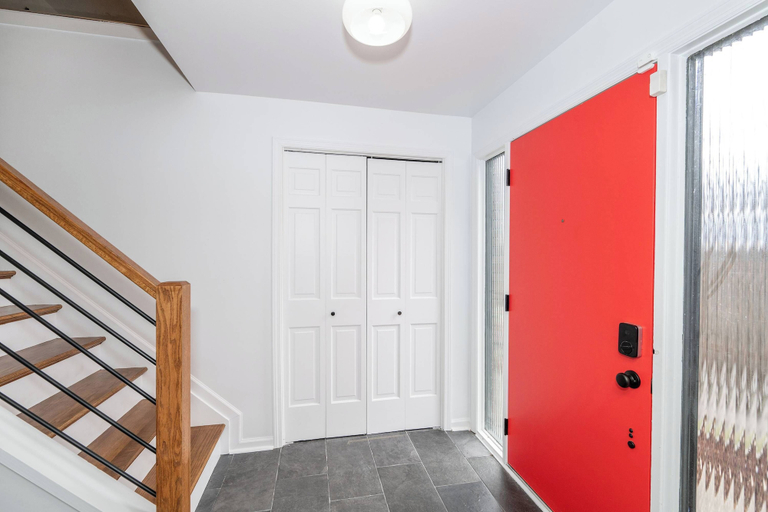 Others 4, Top Notch City Escape w King Bed, Cincinnati