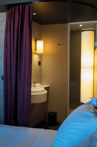 Bedroom 3, Hotel Oceania Lyon, Rhône