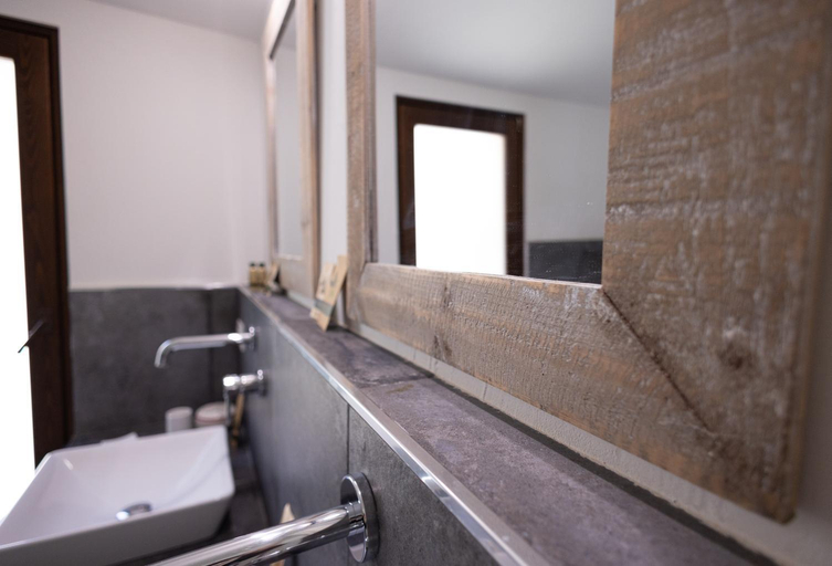 Bathroom 2, Di Colle in Colle - Agriturismo, Perugia